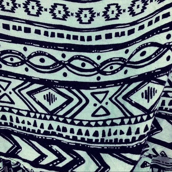 CHARLOTTE Russe Short Romper Size Small - Picture 9 of 9